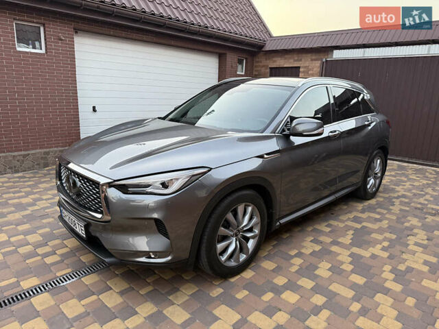Сірий Інфініті QX50, об'ємом двигуна 2 л та пробігом 51 тис. км за 35999 $, фото 45 на Automoto.ua
