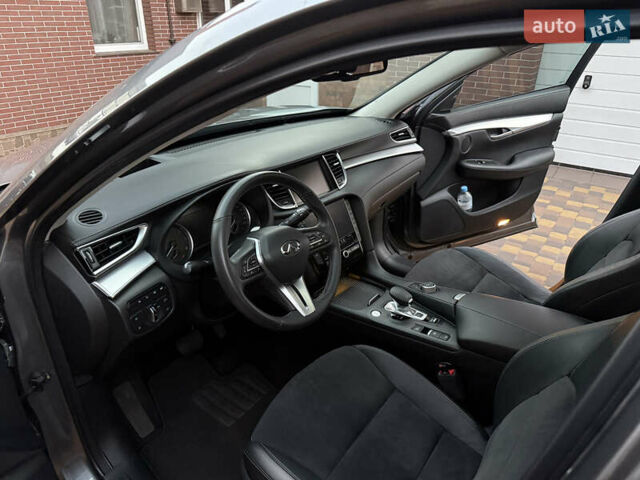 Сірий Інфініті QX50, об'ємом двигуна 2 л та пробігом 51 тис. км за 35999 $, фото 96 на Automoto.ua
