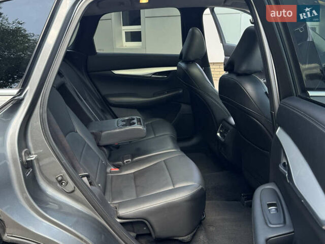 Сірий Інфініті QX50, об'ємом двигуна 2 л та пробігом 66 тис. км за 22500 $, фото 17 на Automoto.ua