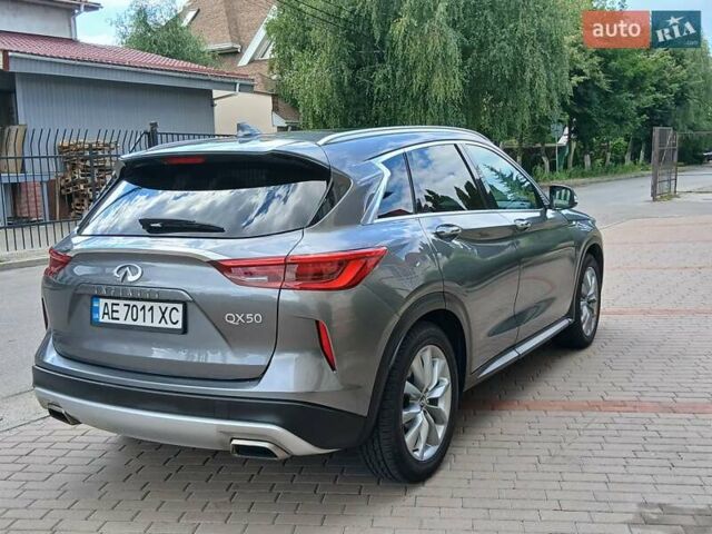 Серый Инфинити QX50, объемом двигателя 2 л и пробегом 71 тыс. км за 19900 $, фото 10 на Automoto.ua
