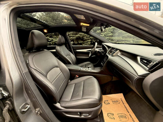 Серый Инфинити QX50, объемом двигателя 2 л и пробегом 154 тыс. км за 19300 $, фото 33 на Automoto.ua