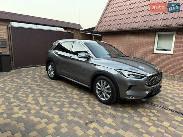 Сірий Інфініті QX50, об'ємом двигуна 2 л та пробігом 51 тис. км за 35999 $, фото 34 на Automoto.ua