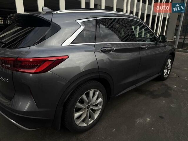 Серый Инфинити QX50, объемом двигателя 2 л и пробегом 111 тыс. км за 23222 $, фото 1 на Automoto.ua