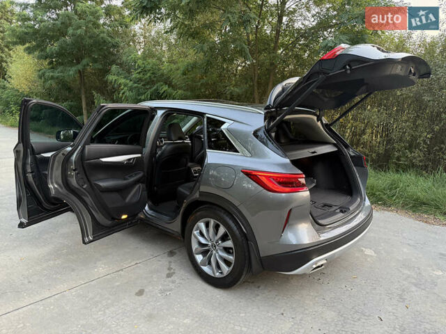 Сірий Інфініті QX50, об'ємом двигуна 2 л та пробігом 51 тис. км за 35999 $, фото 49 на Automoto.ua