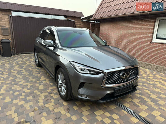 Сірий Інфініті QX50, об'ємом двигуна 2 л та пробігом 51 тис. км за 35999 $, фото 31 на Automoto.ua