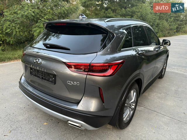 Сірий Інфініті QX50, об'ємом двигуна 2 л та пробігом 51 тис. км за 35999 $, фото 28 на Automoto.ua