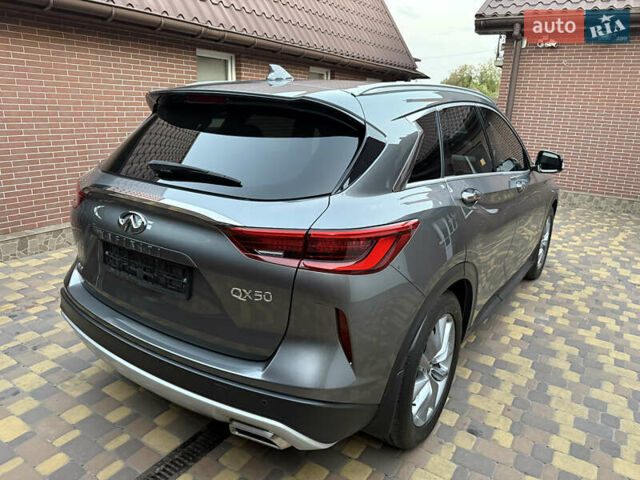 Сірий Інфініті QX50, об'ємом двигуна 2 л та пробігом 51 тис. км за 35999 $, фото 42 на Automoto.ua
