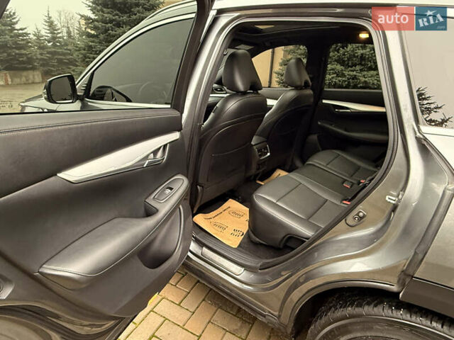 Серый Инфинити QX50, объемом двигателя 2 л и пробегом 154 тыс. км за 19300 $, фото 26 на Automoto.ua