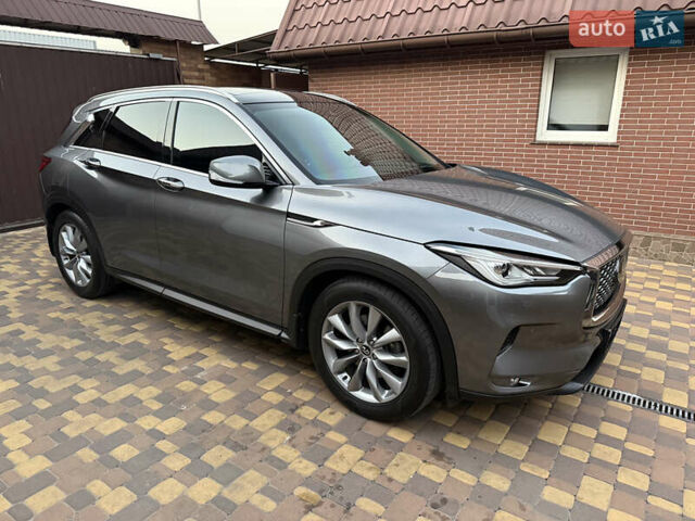 Сірий Інфініті QX50, об'ємом двигуна 2 л та пробігом 51 тис. км за 35999 $, фото 101 на Automoto.ua