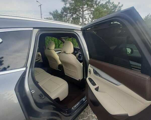 Сірий Інфініті QX50, об'ємом двигуна 2 л та пробігом 81 тис. км за 32400 $, фото 14 на Automoto.ua