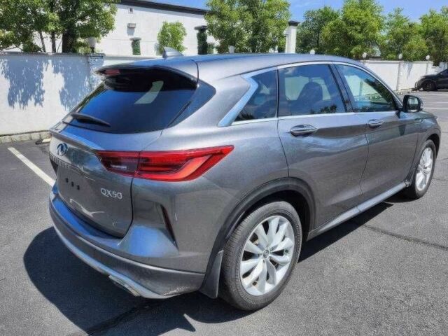 Сірий Інфініті QX50, об'ємом двигуна 2 л та пробігом 78 тис. км за 10200 $, фото 7 на Automoto.ua