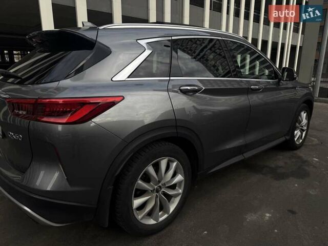 Серый Инфинити QX50, объемом двигателя 2 л и пробегом 111 тыс. км за 23222 $, фото 2 на Automoto.ua