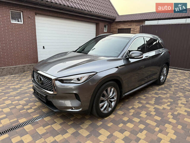 Сірий Інфініті QX50, об'ємом двигуна 2 л та пробігом 51 тис. км за 35999 $, фото 30 на Automoto.ua