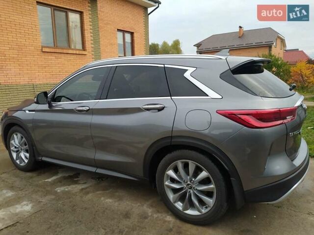 Сірий Інфініті QX50, об'ємом двигуна 2 л та пробігом 51 тис. км за 29000 $, фото 2 на Automoto.ua