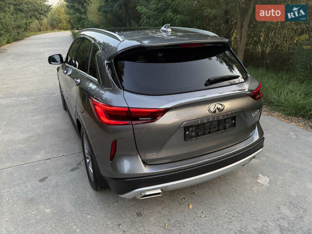 Сірий Інфініті QX50, об'ємом двигуна 2 л та пробігом 51 тис. км за 35999 $, фото 20 на Automoto.ua