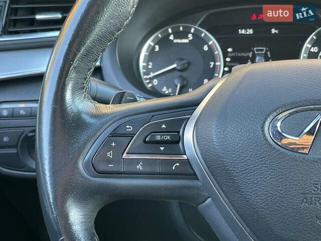 Серый Инфинити QX50, объемом двигателя 2 л и пробегом 110 тыс. км за 21990 $, фото 19 на Automoto.ua