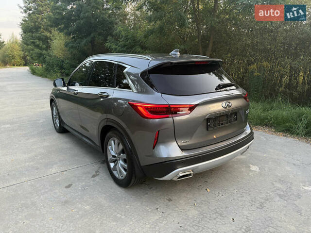 Сірий Інфініті QX50, об'ємом двигуна 2 л та пробігом 51 тис. км за 35999 $, фото 24 на Automoto.ua