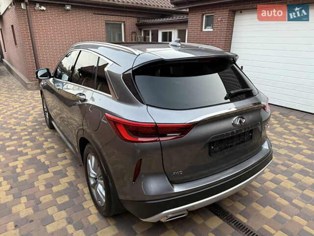 Сірий Інфініті QX50, об'ємом двигуна 2 л та пробігом 51 тис. км за 35999 $, фото 41 на Automoto.ua