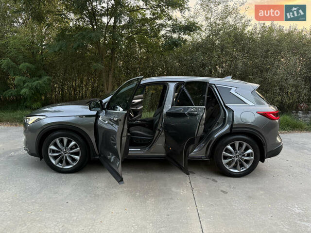 Сірий Інфініті QX50, об'ємом двигуна 2 л та пробігом 51 тис. км за 35999 $, фото 50 на Automoto.ua