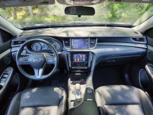 Сірий Інфініті QX50, об'ємом двигуна 2 л та пробігом 78 тис. км за 10200 $, фото 9 на Automoto.ua