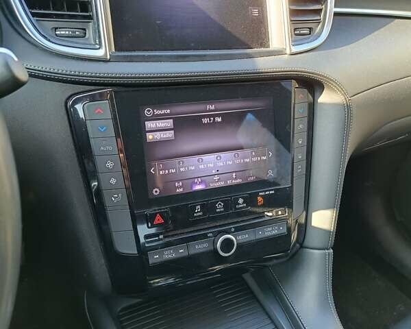 Серый Инфинити QX50, объемом двигателя 2 л и пробегом 122 тыс. км за 19500 $, фото 28 на Automoto.ua