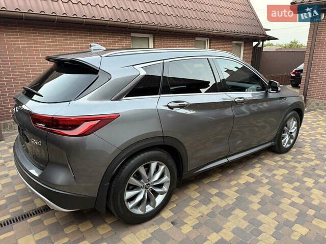 Сірий Інфініті QX50, об'ємом двигуна 2 л та пробігом 51 тис. км за 35999 $, фото 38 на Automoto.ua