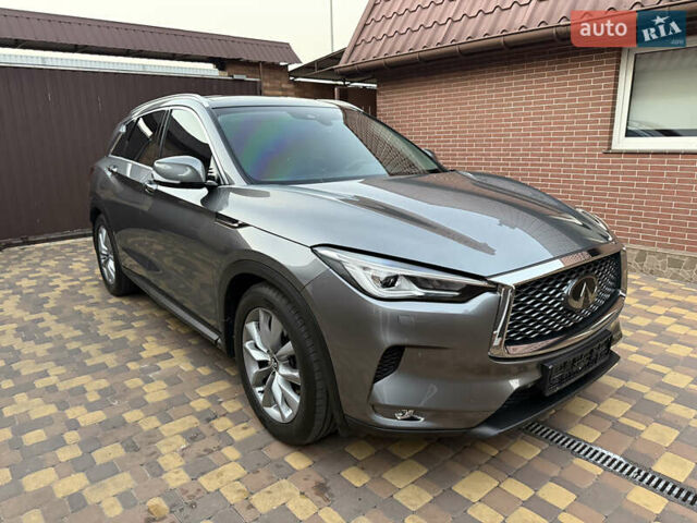 Сірий Інфініті QX50, об'ємом двигуна 2 л та пробігом 51 тис. км за 35999 $, фото 33 на Automoto.ua