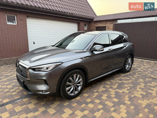 Сірий Інфініті QX50, об'ємом двигуна 2 л та пробігом 51 тис. км за 35999 $, фото 29 на Automoto.ua