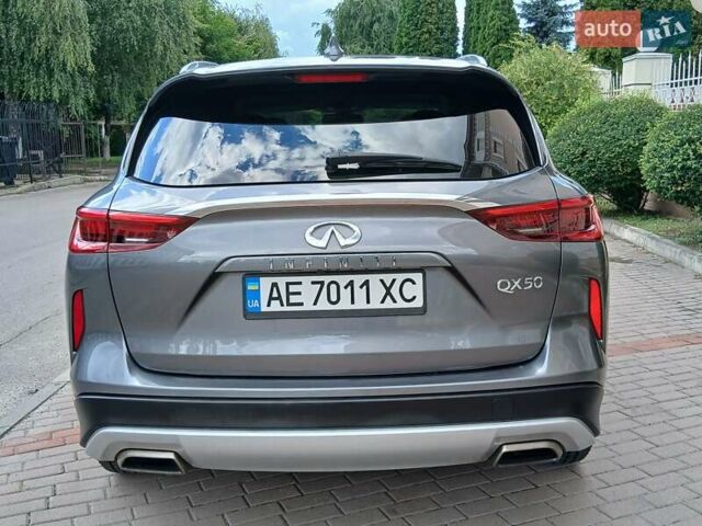 Серый Инфинити QX50, объемом двигателя 2 л и пробегом 71 тыс. км за 19900 $, фото 6 на Automoto.ua