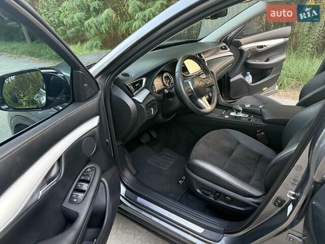 Сірий Інфініті QX50, об'ємом двигуна 2 л та пробігом 51 тис. км за 35999 $, фото 60 на Automoto.ua