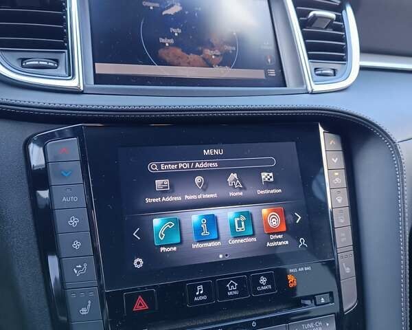 Серый Инфинити QX50, объемом двигателя 2 л и пробегом 16 тыс. км за 29500 $, фото 26 на Automoto.ua