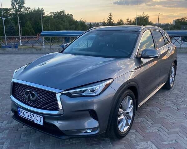 Сірий Інфініті QX50, об'ємом двигуна 2 л та пробігом 43 тис. км за 26900 $, фото 1 на Automoto.ua