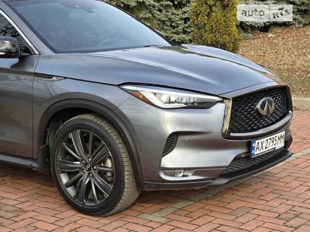 Сірий Інфініті QX50, об'ємом двигуна 2 л та пробігом 69 тис. км за 27900 $, фото 17 на Automoto.ua