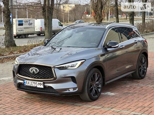 Сірий Інфініті QX50, об'ємом двигуна 2 л та пробігом 69 тис. км за 27900 $, фото 1 на Automoto.ua