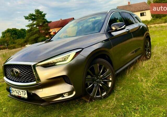 Серый Инфинити QX50, объемом двигателя 2 л и пробегом 45 тыс. км за 29000 $, фото 1 на Automoto.ua