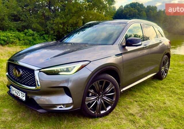 Серый Инфинити QX50, объемом двигателя 2 л и пробегом 45 тыс. км за 29000 $, фото 6 на Automoto.ua