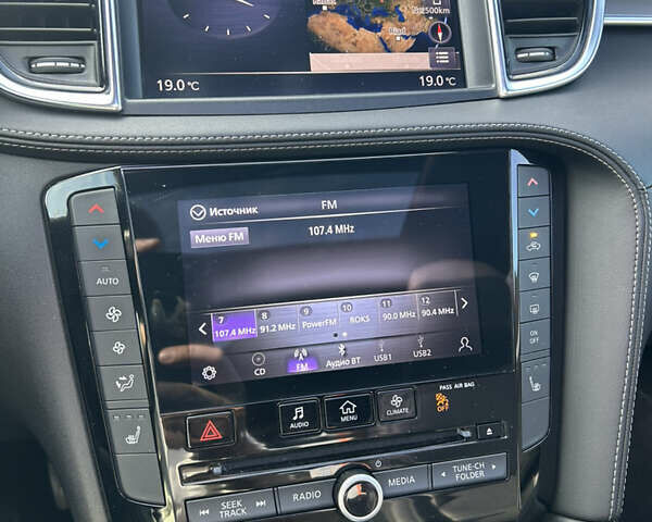 Сірий Інфініті QX50, об'ємом двигуна 2 л та пробігом 80 тис. км за 25400 $, фото 17 на Automoto.ua