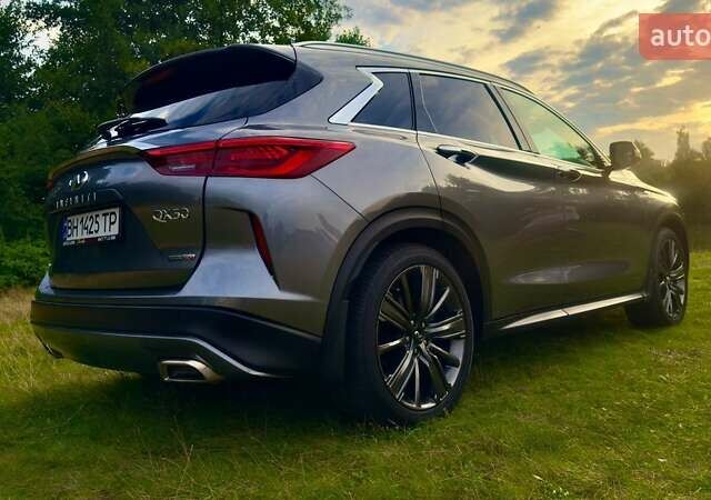 Серый Инфинити QX50, объемом двигателя 2 л и пробегом 45 тыс. км за 29000 $, фото 15 на Automoto.ua