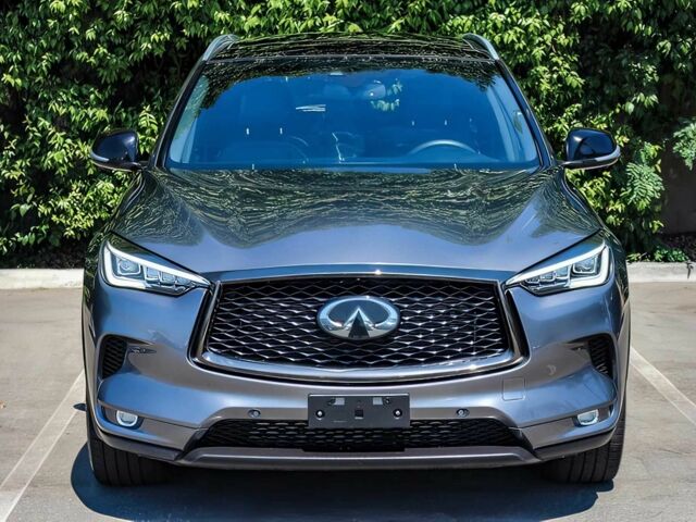 Сірий Інфініті QX50, об'ємом двигуна 2 л та пробігом 48 тис. км за 15800 $, фото 1 на Automoto.ua
