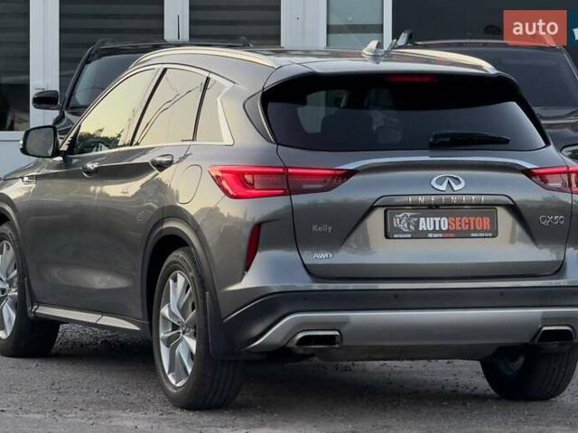 Сірий Інфініті QX50, об'ємом двигуна 2 л та пробігом 43 тис. км за 28500 $, фото 5 на Automoto.ua