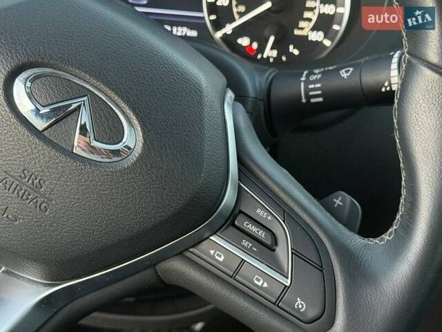 Сірий Інфініті QX50, об'ємом двигуна 2 л та пробігом 43 тис. км за 28500 $, фото 30 на Automoto.ua