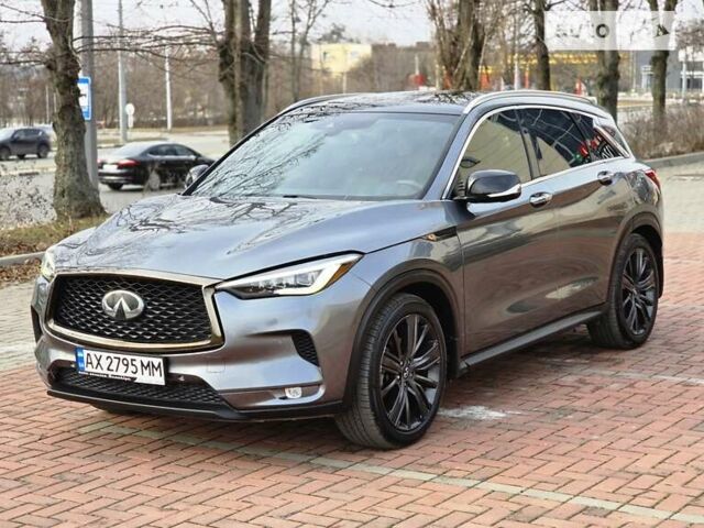 Сірий Інфініті QX50, об'ємом двигуна 2 л та пробігом 69 тис. км за 27900 $, фото 41 на Automoto.ua