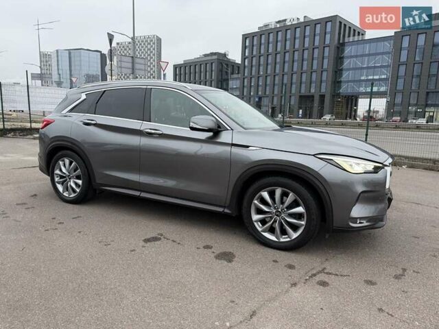 Серый Инфинити QX50, объемом двигателя 2 л и пробегом 57 тыс. км за 28900 $, фото 7 на Automoto.ua