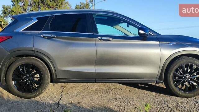 Сірий Інфініті QX50, об'ємом двигуна 1.99 л та пробігом 69 тис. км за 23999 $, фото 4 на Automoto.ua