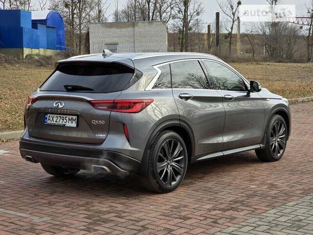 Сірий Інфініті QX50, об'ємом двигуна 2 л та пробігом 69 тис. км за 27900 $, фото 5 на Automoto.ua