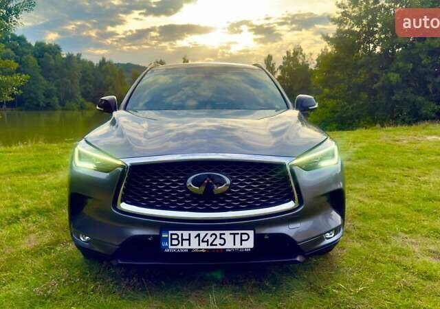 Серый Инфинити QX50, объемом двигателя 2 л и пробегом 45 тыс. км за 29000 $, фото 5 на Automoto.ua