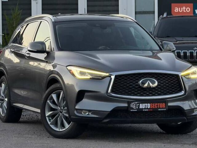 Сірий Інфініті QX50, об'ємом двигуна 2 л та пробігом 43 тис. км за 28500 $, фото 4 на Automoto.ua