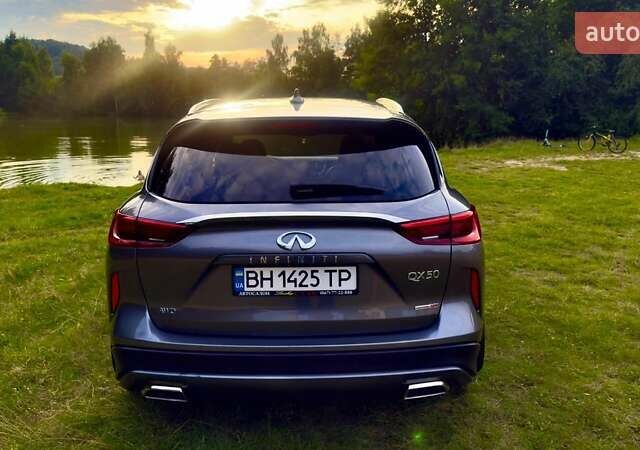 Серый Инфинити QX50, объемом двигателя 2 л и пробегом 45 тыс. км за 29000 $, фото 18 на Automoto.ua