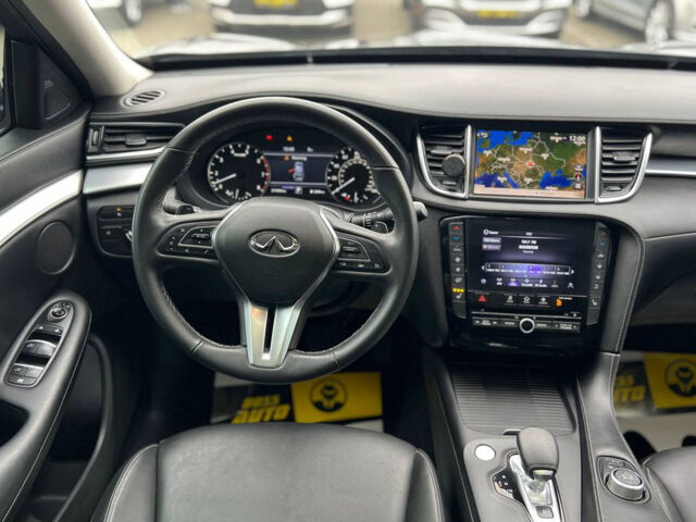 Сірий Інфініті QX50, об'ємом двигуна 2 л та пробігом 25 тис. км за 25500 $, фото 10 на Automoto.ua