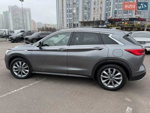 Серый Инфинити QX50, объемом двигателя 2 л и пробегом 57 тыс. км за 28900 $, фото 5 на Automoto.ua